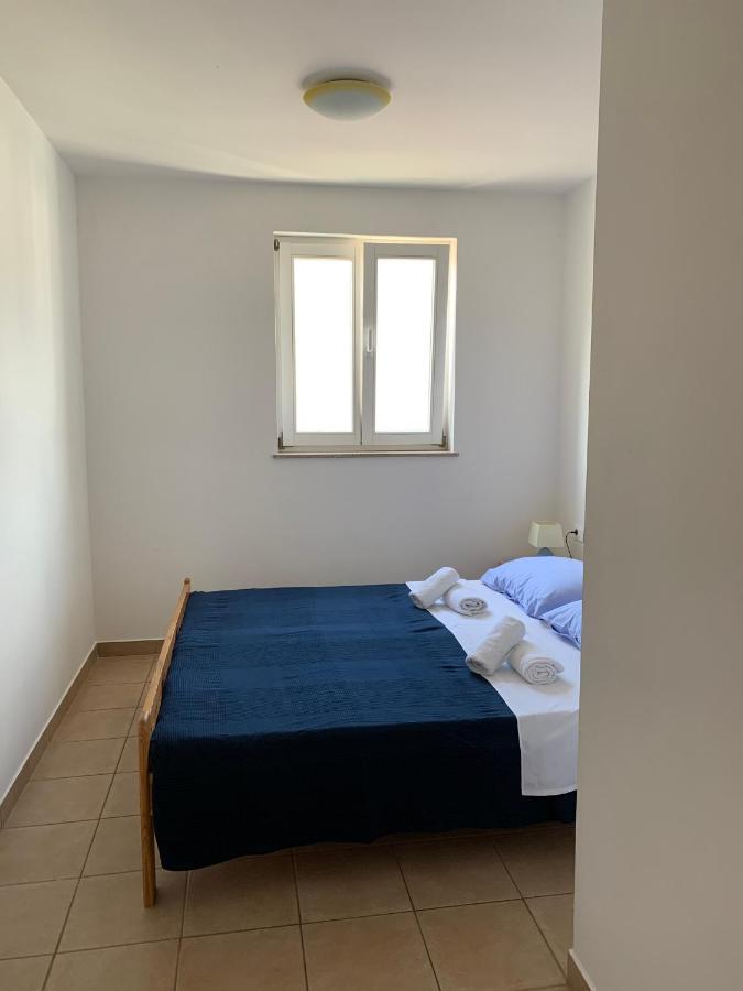 Apartments Happy Stay Center Baska Bagian luar foto