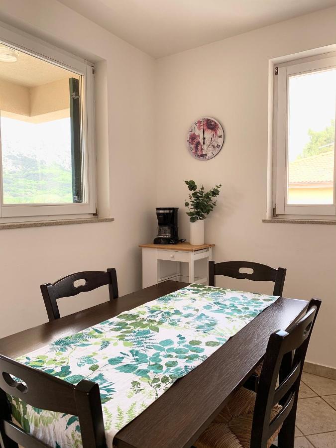 Apartments Happy Stay Center Baska Bagian luar foto