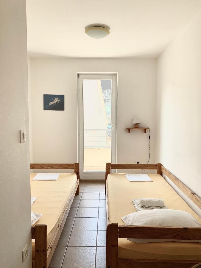 Apartments Happy Stay Center Baska Bagian luar foto