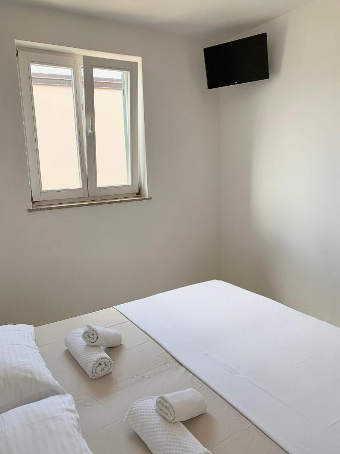 Apartments Happy Stay Center Baska Bagian luar foto