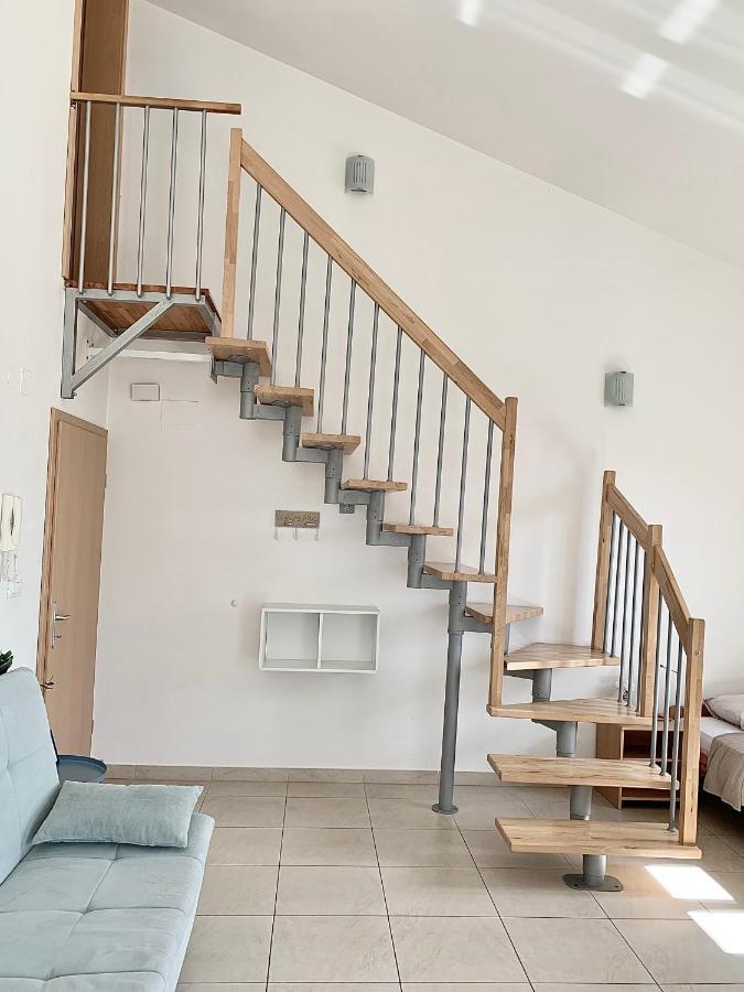 Apartments Happy Stay Center Baska Bagian luar foto