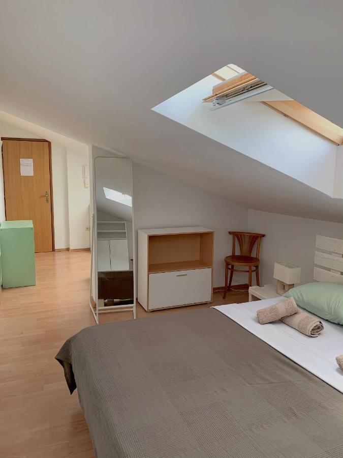 Apartments Happy Stay Center Baska Bagian luar foto