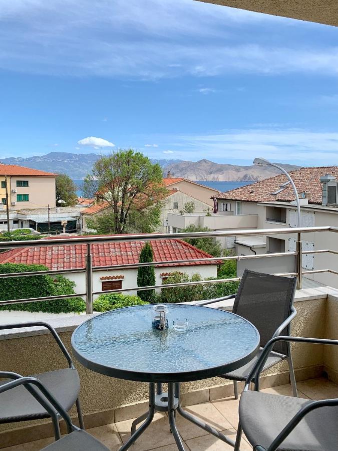 Apartments Happy Stay Center Baska Bagian luar foto
