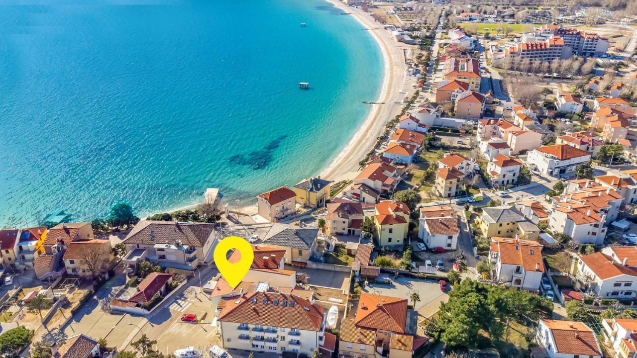 Apartments Happy Stay Center Baska Bagian luar foto